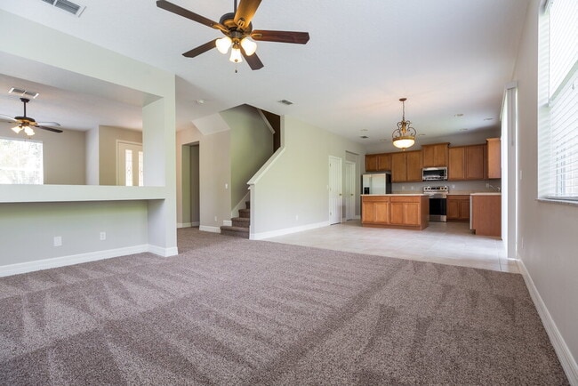 Foto del edificio - 993 N Jacks Lake Rd