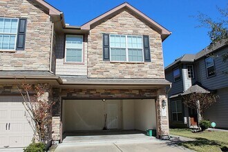 Building Photo - 2737 Maybrook Hollow Ln