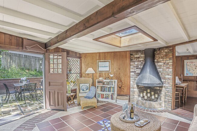 Foto del edificio - 2 br, 1 bath House - 3876 Huckleberry Hill