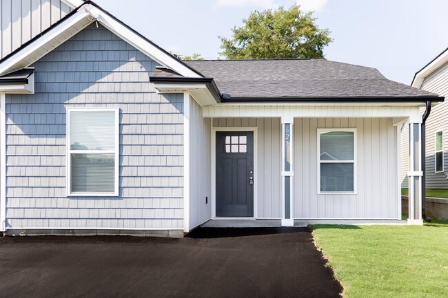 Foto del edificio - 930 Sparrow Ln