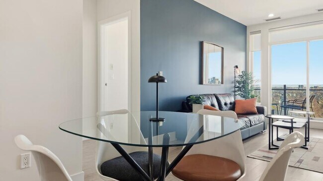 Photo du bâtiment - 2.0 bedroom in Calgary Alberta T3E 7V3