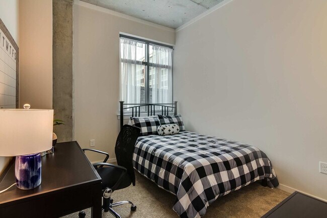 Building Photo - 28 Woolfe St