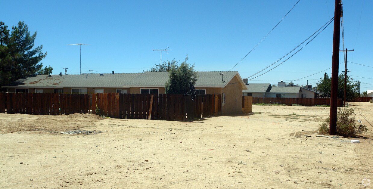 Building Photo - 20988 Nisqually Rd