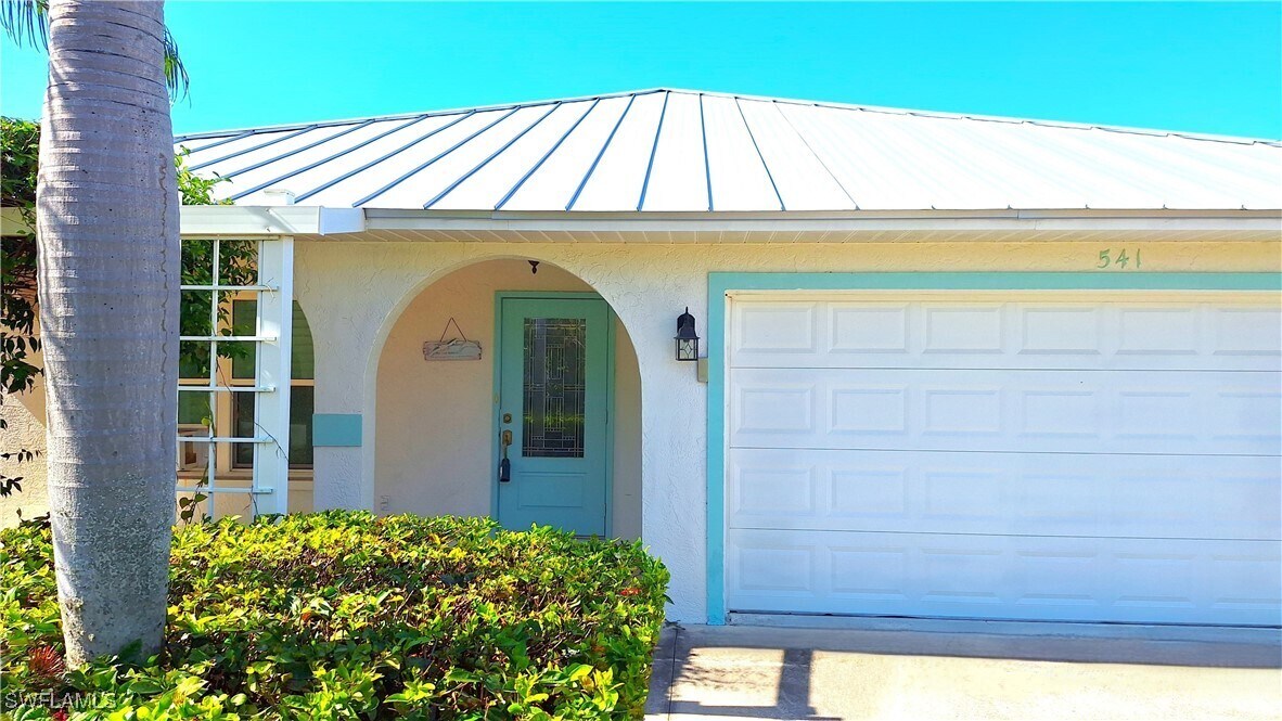 Foto principal - 541 110th Ave N