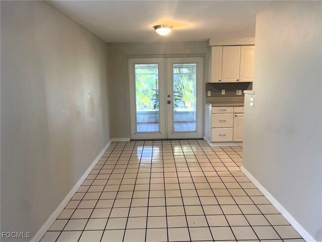 Foto del edificio - 2173 Barry Dr