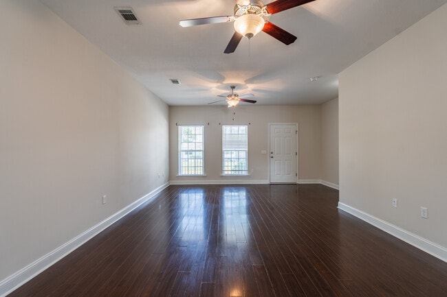 Building Photo - 503 Bradwell St