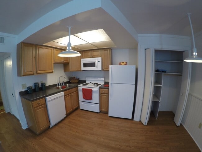 Photo - 3001 Kossuth St. Apartments