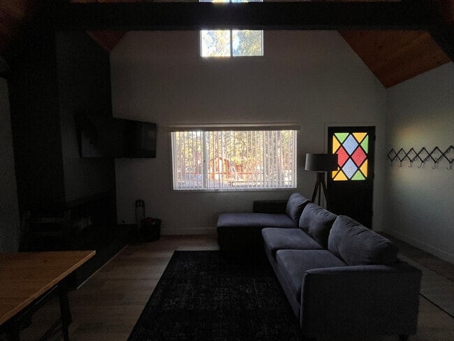 Foto del edificio - 344 W Aeroplane Blvd