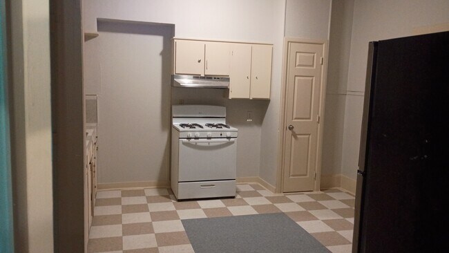 Foto del edificio - 1210 Kayton Ave