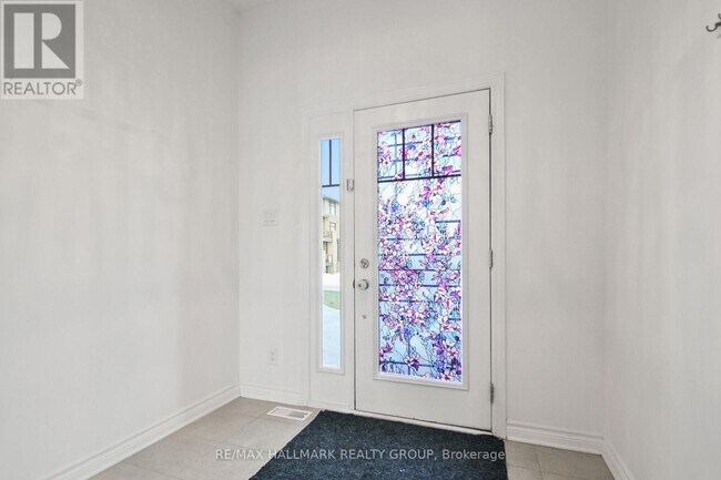 Building Photo - 233 Pingwi Pl