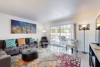 Building Photo - 505 S Farrell Dr