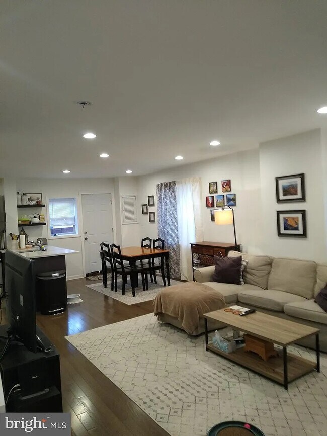 Foto del edificio - 2700 S 8th St