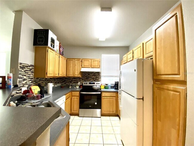 Foto del edificio - 3432 Westchester Square Blvd