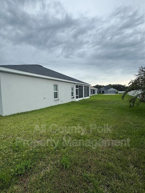 Building Photo - 272 Walkers Point Dr