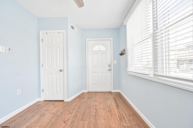 Building Photo - 104 N Baltimore Ave