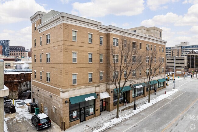 Foto del edificio - The Varsity