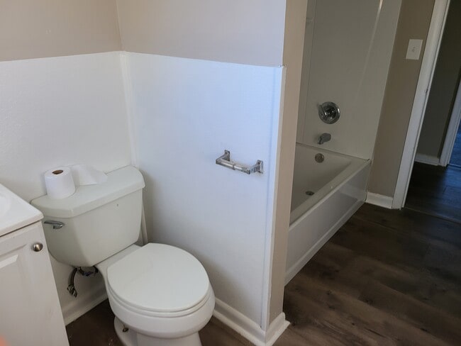 Building Photo - 7995 Stony Creek Rd