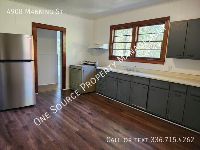 Building Photo - 4908 Manning St
