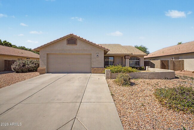 Building Photo - 8752 W Melinda Ln
