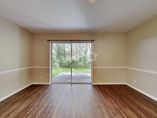 Building Photo - 15910 Stags Leap Dr
