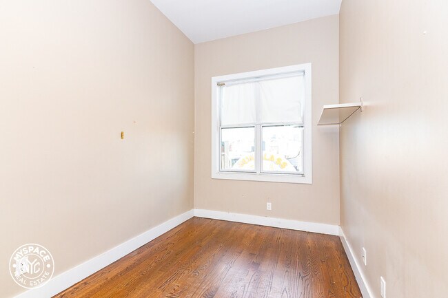 Building Photo - 1035 Flushing Ave