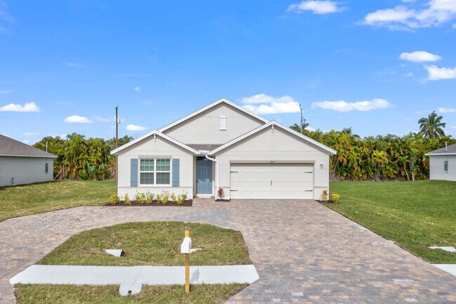 Building Photo - 1907 Cape Coral Pky W