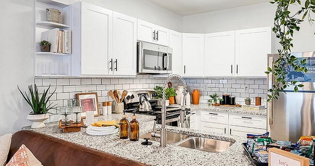 Building Photo - The Hills Southview Apartments