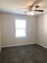 Building Photo - 14215 W Rim Ln