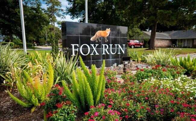 Foto del edificio - 29022 Fox Fountain Ln