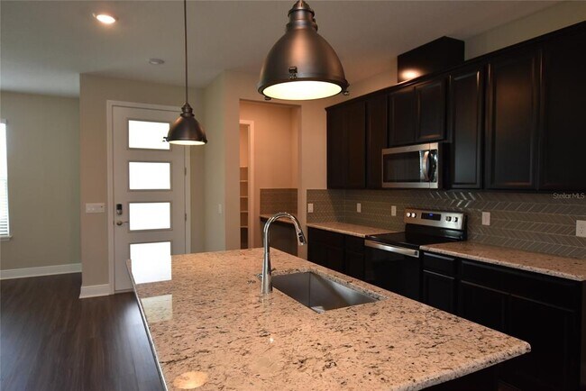 Building Photo - 7067 Carrickbend Ln