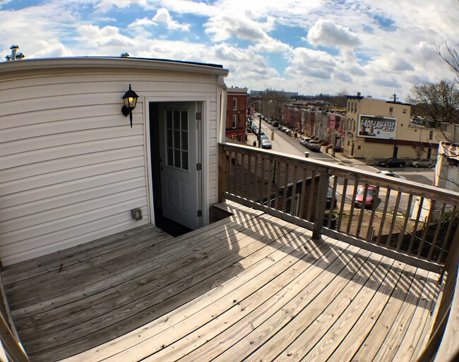 3rd floor deck - 930 Washington Blvd