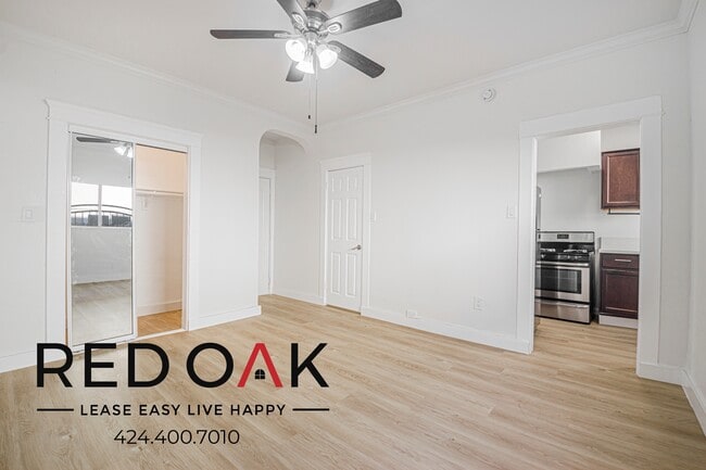 Building Photo - 4348 Lockwood Ave