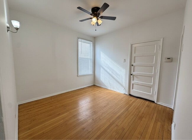 Building Photo - 2908 N Springfield Ave