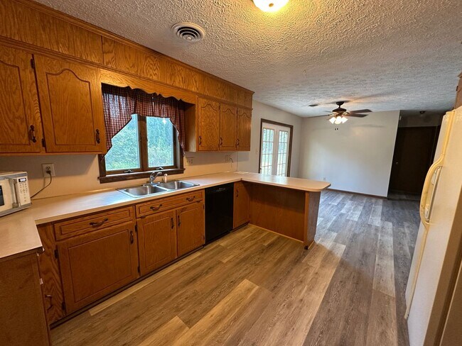 Foto del edificio - 2 Bedroom, 1 Bath Ranch Home