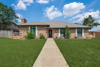 Building Photo - 171 Wildwood Dr