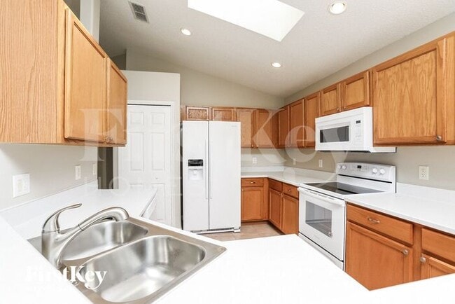 Foto del edificio - 2693 Autumn Creek Cir