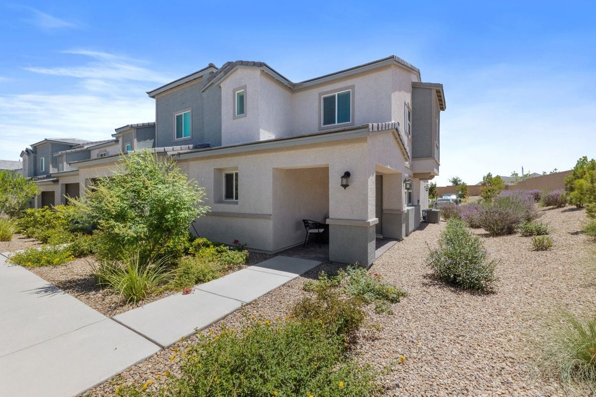 Foto principal - 10778 Clarence Ct