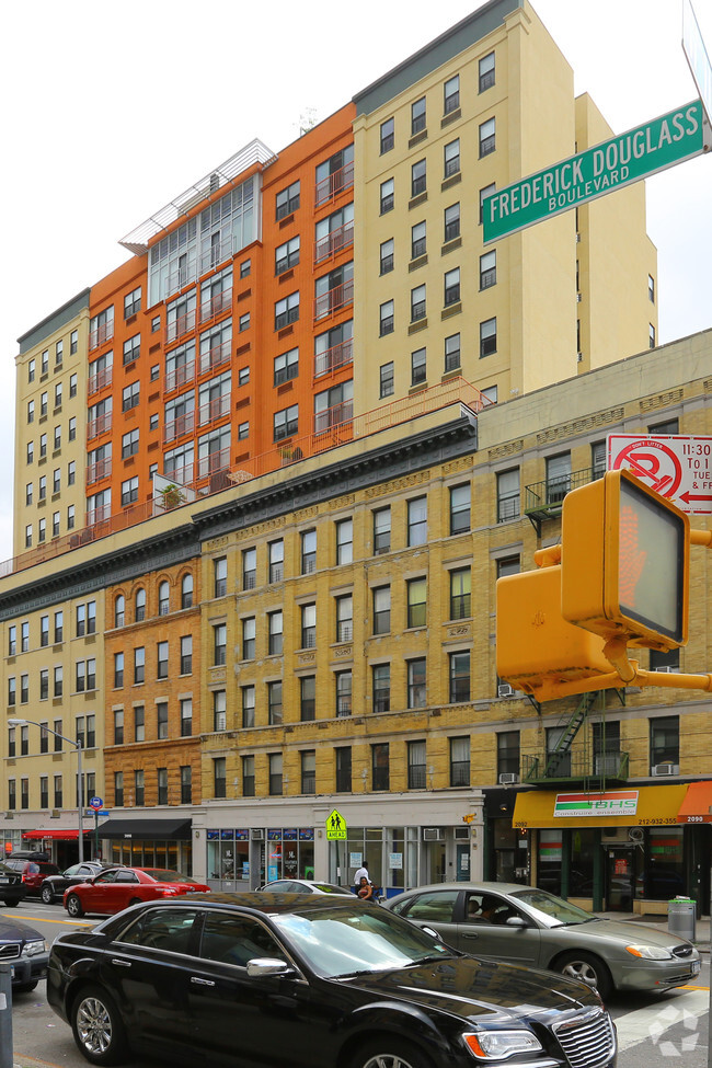 Building Photo - Gateway Condominium