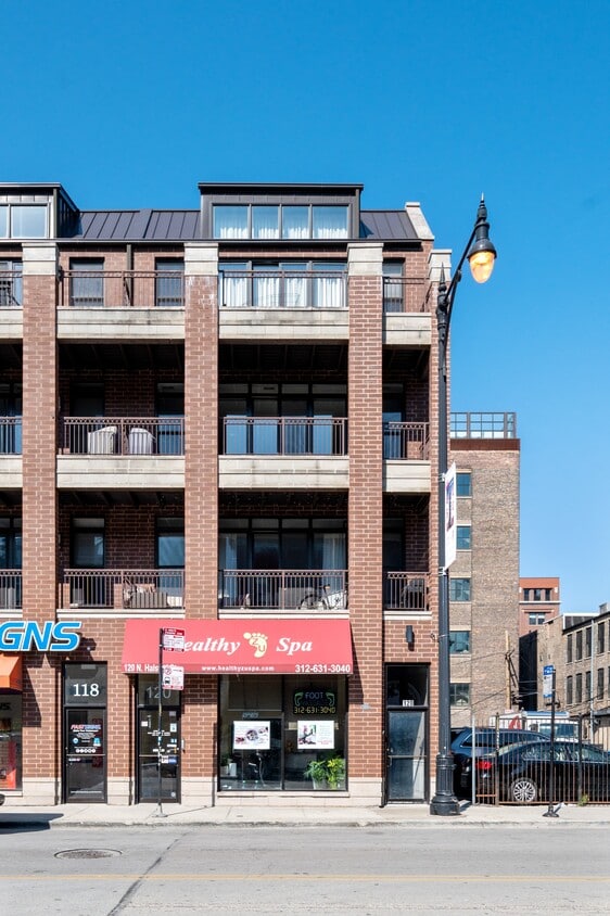 Primary Photo - 120 N Halsted St