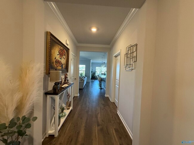 Foto del edificio - 107 Donovan Dr