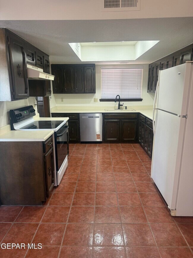 Building Photo - 7121 Gran Vida Dr