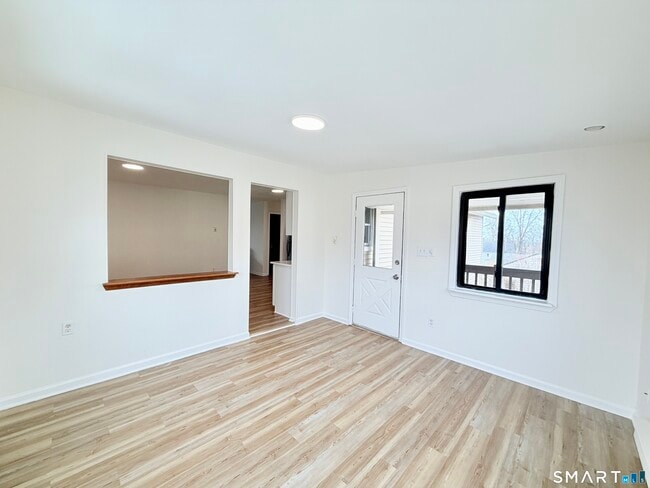 Foto del edificio - 76 Highland Ct