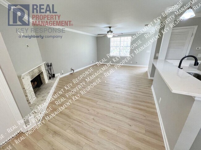 Building Photo - Fabulously Remodeled 3 Bed/2Bath Ranch nea...