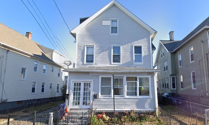 Building Photo - 322 Catherine St