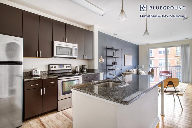 Foto del edificio - 360 H St NE