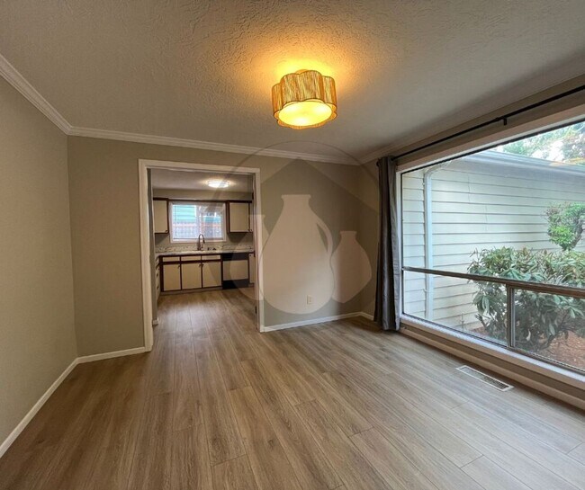 Foto del edificio - Single Level House-S Salem. Ready to Move ...