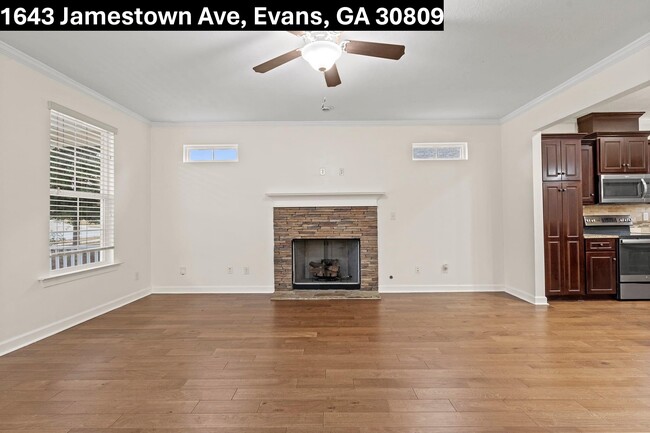 Building Photo - 1643 Jamestown Ave