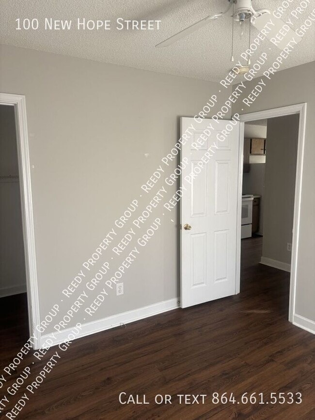 Building Photo - 100 New Hope St