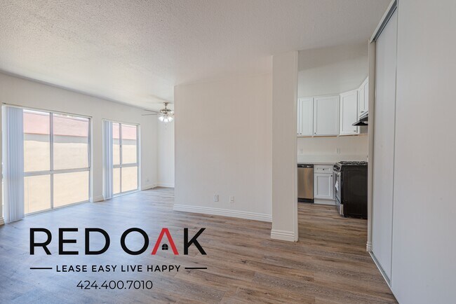 Foto del edificio - 17830 Sherman Way