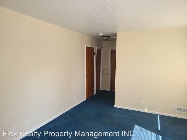 Building Photo - 2 br, 1 bath House - 5623 ACRES